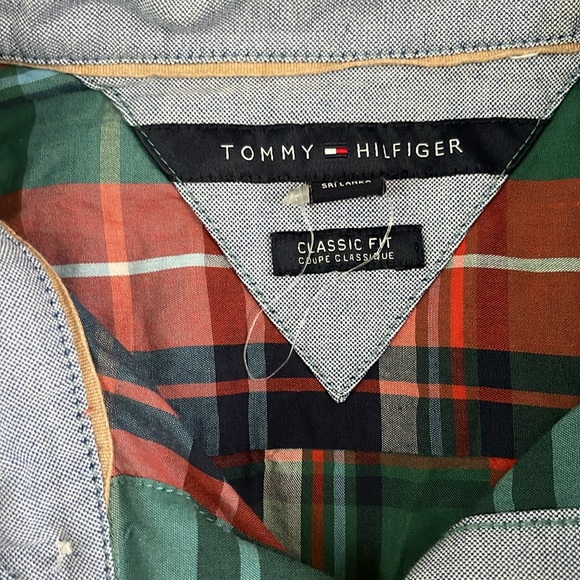 TOMMY HILFIGER Classic fit plaid long sleeve mens button down shirt - Picture 3 of 6